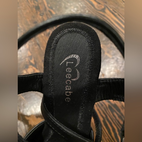 Leecabe 9” Black Matte Sandals - Picture 7 of 7